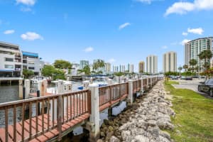 400 Kings Point Drive 1524, Sunny Isles Beach, FL 33160 - MLS#R11120195