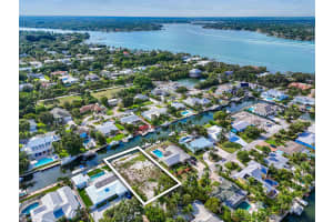 916 N Loxahatchee Drive, Jupiter, FL 33458 - MLS#R11120219