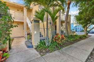 1604 SE Green Acres Circle T101, Port Saint Lucie, FL 34952 - MLS#R11120228