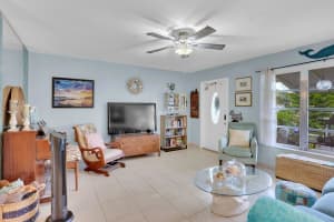 4914 NW 52 Street, Tamarac, FL 33319 - MLS#R11120237