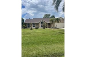 618 SE Streamlet Ave Avenue, Port Saint Lucie, FL 34953 - MLS#R11120259
