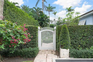 216 Jamaica Lane, Palm Beach, FL 33480 - MLS#R11120287