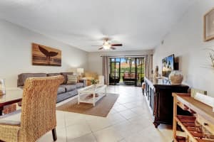 30 Pelican Pointe Drive 102, Delray Beach, FL 33483 - MLS#R11120369