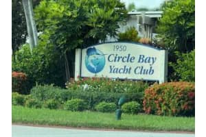 1950 Sw Palm City Road 11-105, Stuart