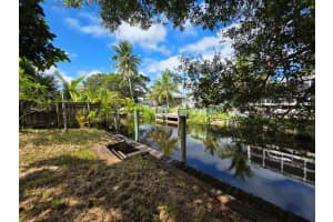 182 SE Riverbend Street, Stuart, FL 34997 - MLS#R11120394