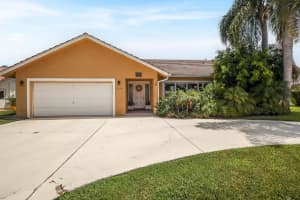 2554 Sw 23rd Cranbrook Drive, Boynton Beach