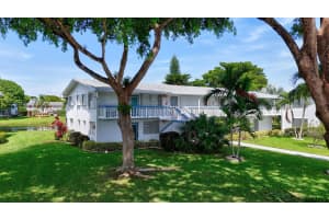 536 S Durham Circle Circle, Deerfield Beach