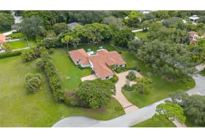 5801 Whirlaway Road, Palm Beach Gardens