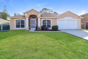 385 NW Dorchester Street, Port Saint Lucie, FL 34983 - MLS#R11120448