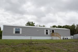5945 SE 95th Trail Trail, Okeechobee, FL 34974 - MLS#R11120449
