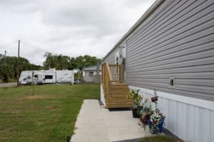 5945 SE 95th Trail Trail, Okeechobee, FL 34974 - MLS#R11120449