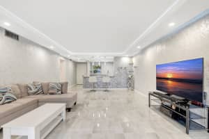 2615 Ne 3rd Court 220, Boynton Beach