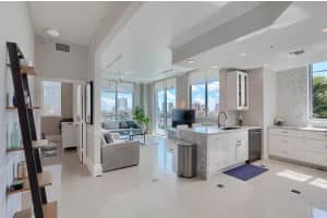 300 S Australian Avenue 818, West Palm Beach, FL 33401 - MLS#R11120484
