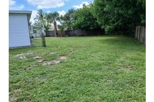 800 Alamanda Drive, North Palm Beach, FL 33408 - MLS#R11120506