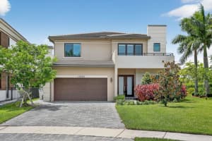 10990 Oceano Way, Parkland