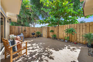 226 Lake Arbor Drive, Palm Springs, FL 33461 - MLS#R11120555