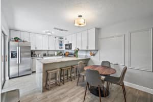 226 Lake Arbor Drive, Palm Springs, FL 33461 - MLS#R11120555