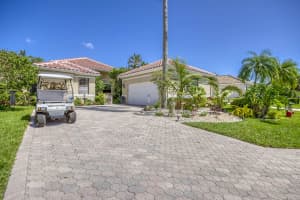 10080 Dover Carriage Lane, Wellington