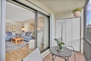 9810 Pineapple Tree Drive 111, Boynton Beach, FL 33436 - MLS#R11120558