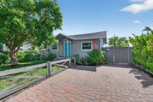402 S B Street, Lake Worth Beach, FL 33460 - MLS#R11120579
