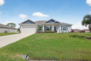 201 SW Chelsea Terrace, Port Saint Lucie, FL 34984 - MLS#R11120581