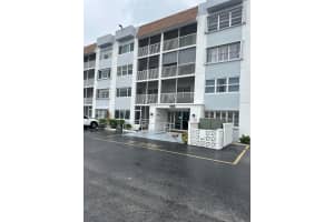 1502 Lakeside Drive, Lake Worth Beach, FL 33460 - MLS#R11120587