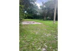 1050 20th Avenue, Vero Beach, FL 32960 - MLS#R11120602