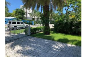 1740 SE 7th Street, Fort Lauderdale, FL 33301 - MLS#R11120604