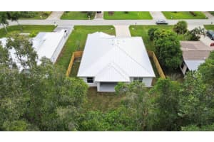 2365 44th Avenue, Vero Beach, FL 32966 - MLS#R11120627