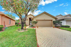 9056 Bay Harbour Circle, West Palm Beach, FL 33411 - MLS#R11120651