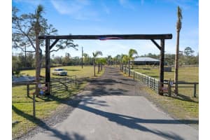 13519 NE 14th Avenue, Okeechobee, FL 34972 - MLS#R11120667