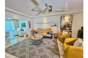 5121 W Oakland Park Boulevard 311, Lauderdale Lakes, Fl 33313, Lauderdale Lakes