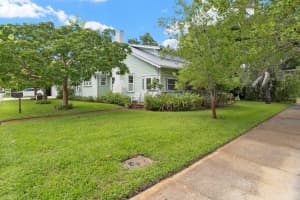 702 N Swinton Avenue, Delray Beach, FL 33444 - MLS#R11120677