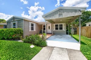 830 SE 3rd Avenue, Delray Beach, FL 33483 - MLS#R11120681