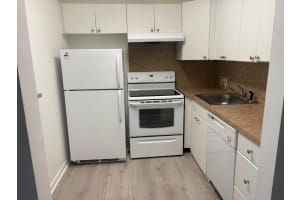 398 Mansfield J 398 J, Boca Raton