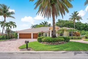 589 N Country Club Drive, Atlantis, FL 33462 Sold 10/31/25