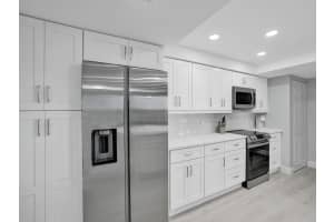 955 Egret Circle 405, Delray Beach, FL 33444 - MLS#R11120726