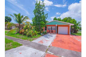 663 20th Place SW, Vero Beach, FL 32962 - MLS#R11120728