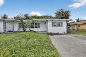 1490 NW 20th Street B, Fort Lauderdale, FL 33311 - MLS#R11120734