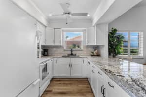 2950 SE Ocean Boulevard 110-401, Stuart, FL 34996 - MLS#R11120786