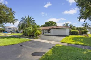 1700 SW 72nd Avenue, Plantation, FL 33317 - MLS#R11120787