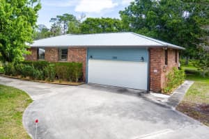 2304 S Canoe Creek Lane, Fort Pierce, FL 34981 - MLS#R11120829