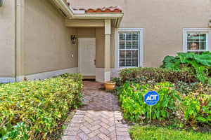 6435 Park Lake Circle, Boynton Beach, FL 33437 - MLS#R11120839