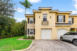 21 Largo Way, Boynton Beach
