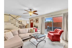 530 SE 28th Avenue 23a, Boynton Beach, FL 33435 - MLS#R11120844