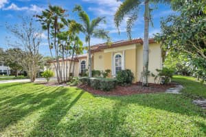 8123 Woodslanding Trail, West Palm Beach, FL 33411 - MLS#R11120871