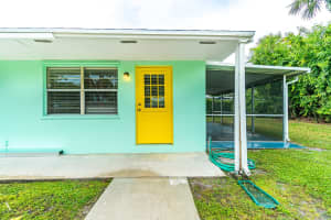 2566 NE Hickory Avenue B, Jensen Beach, FL 34957 - MLS#R11120911