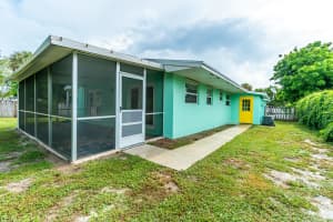 2566 NE Hickory Avenue B, Jensen Beach, FL 34957 - MLS#R11120911