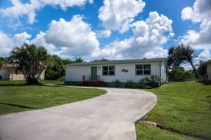 1881 Se Manth Lane, Port Saint Lucie