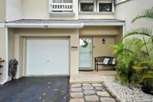 1945 Discovery Circle E, Deerfield Beach, FL 33442 - MLS#R11120955